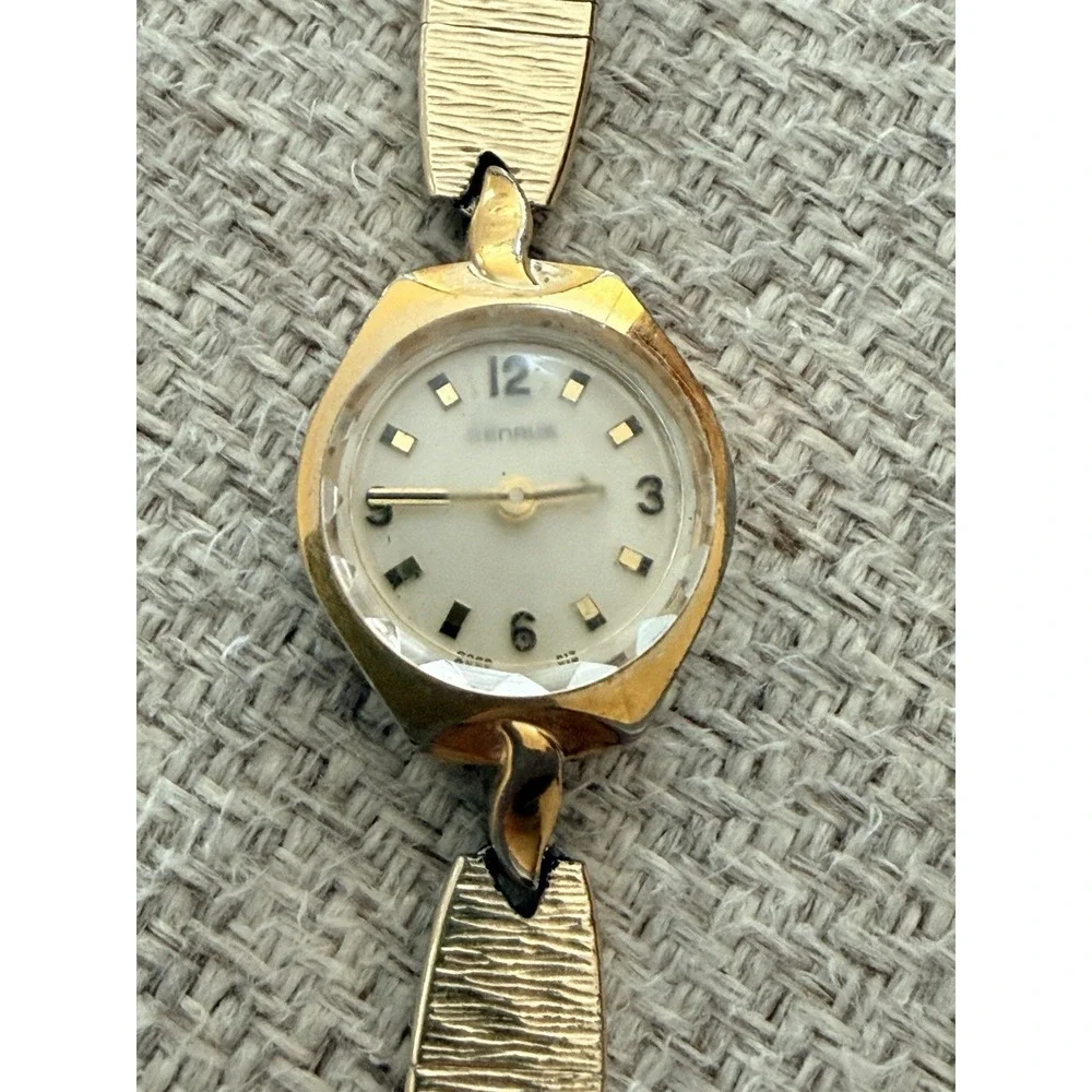 Vintage Benrus Ladies Watch Gold Tone‎ 10K GF Bracelet Cloudy Crystal